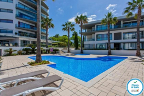 Cavalo Preto Beach Residence with Garden & Pool